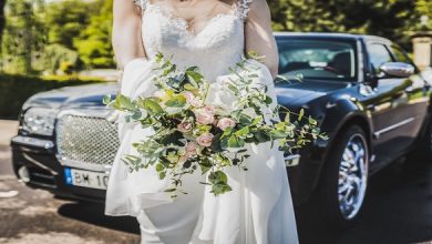 4 Tips to Help Choose Your Wedding Vehicle